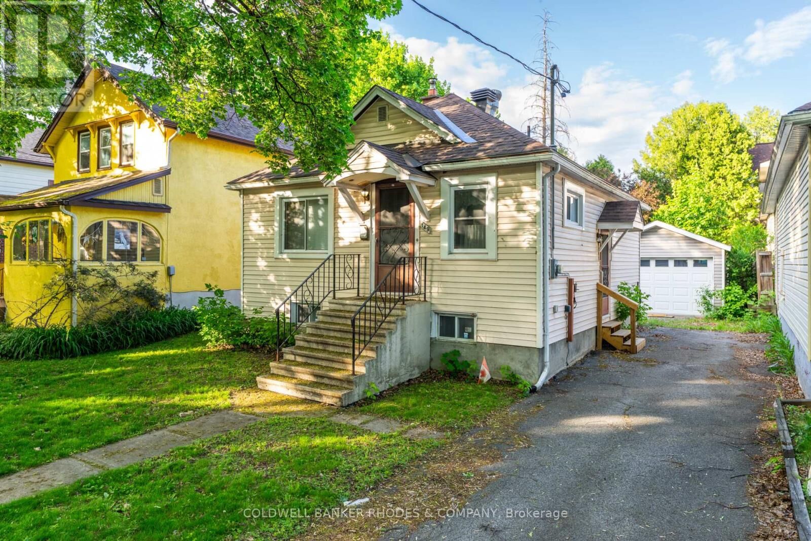 Property Photo: 149 Sweetland Avenue ON K1N 7V1