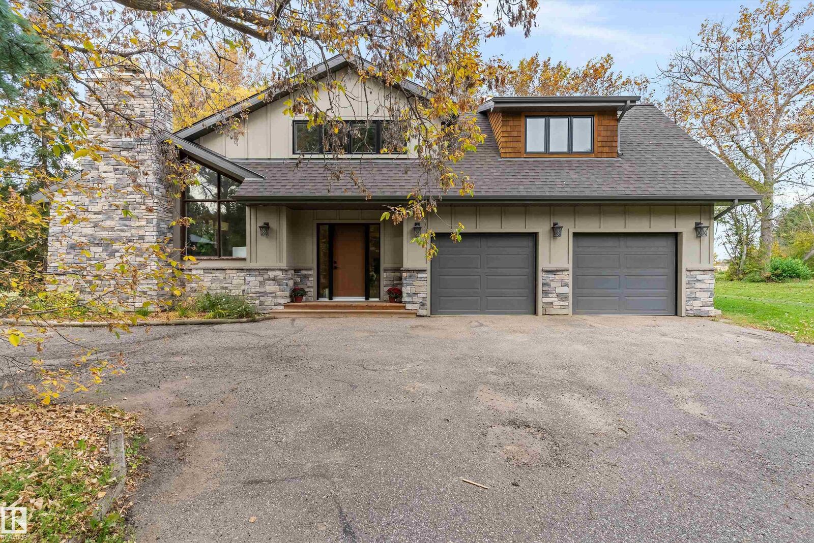 Property Photo: 52224 Rge Road 275 14 AB T7Y 2V7