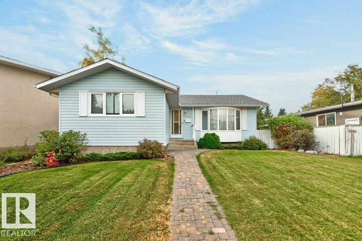 Property Photo:  11407 51 Avenue NW  AB T6H 0L8 