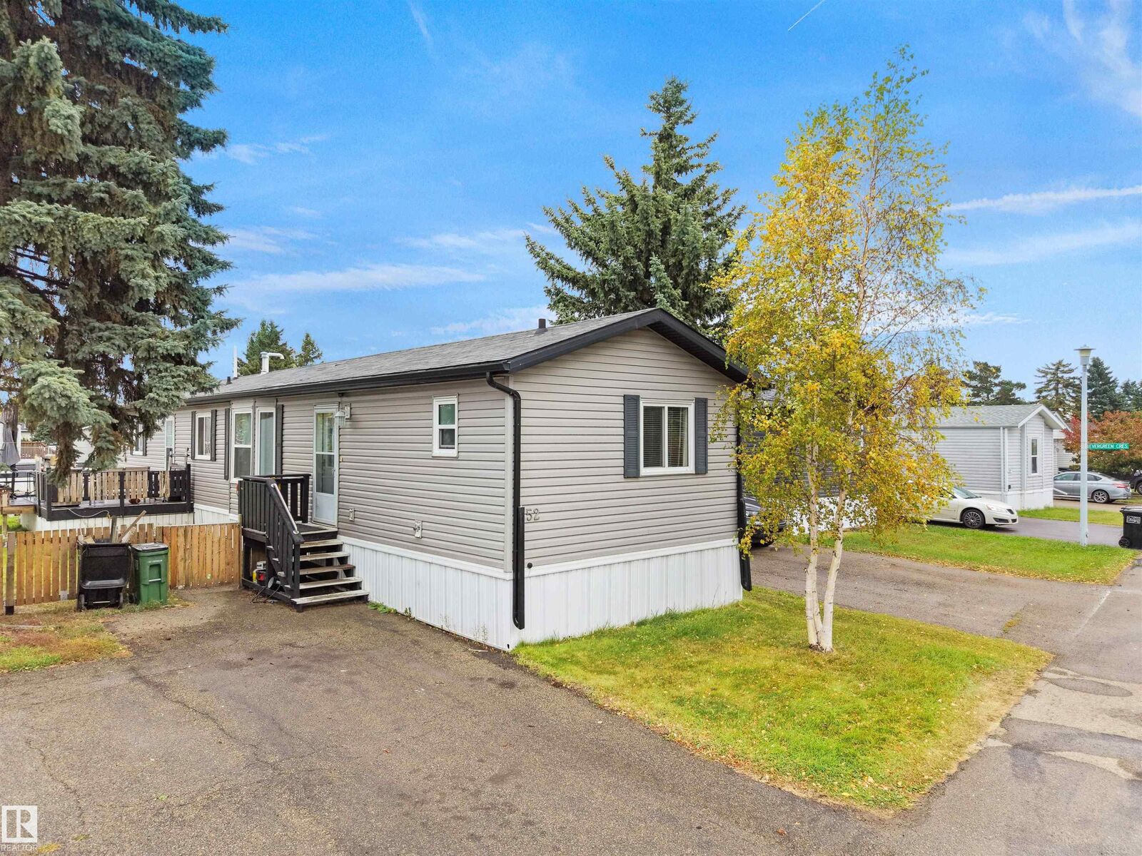 Property Photo:  52 Evergreen Park NW  AB T5Y 4M2 