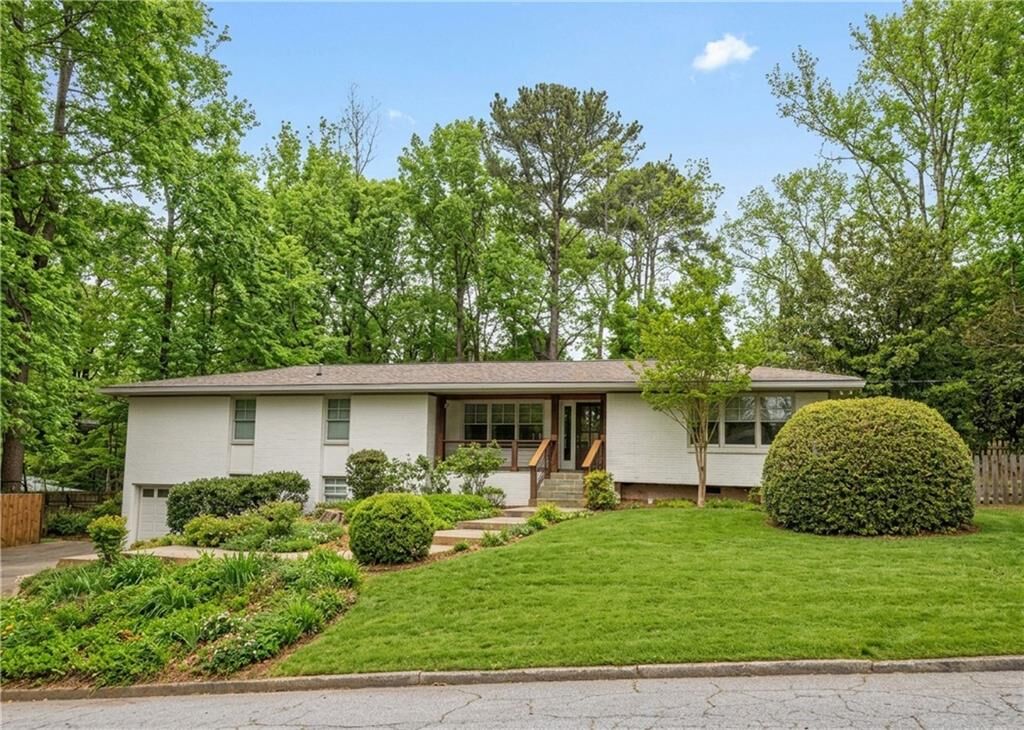 Property Photo:  1131 Milmar Drive NW  GA 30327 