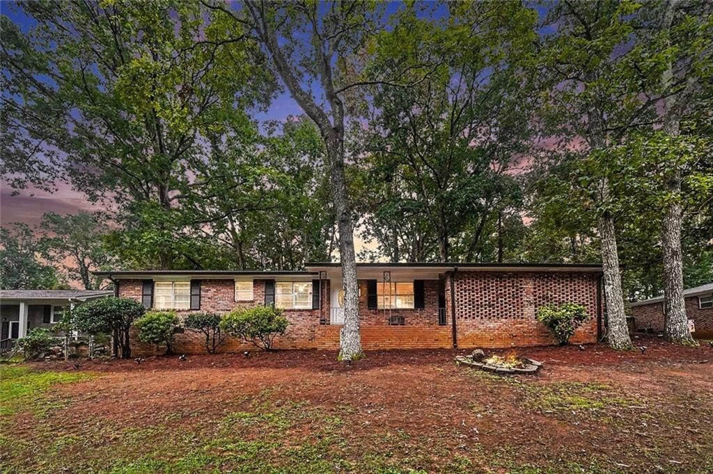 Property Photo:  5714 Amalfi Way  GA 30135 