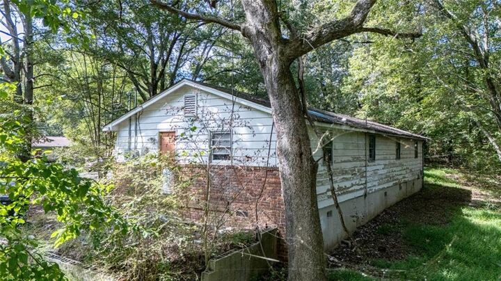 Property Photo: 3819 NE Hamilton Mill Lane GA 30519