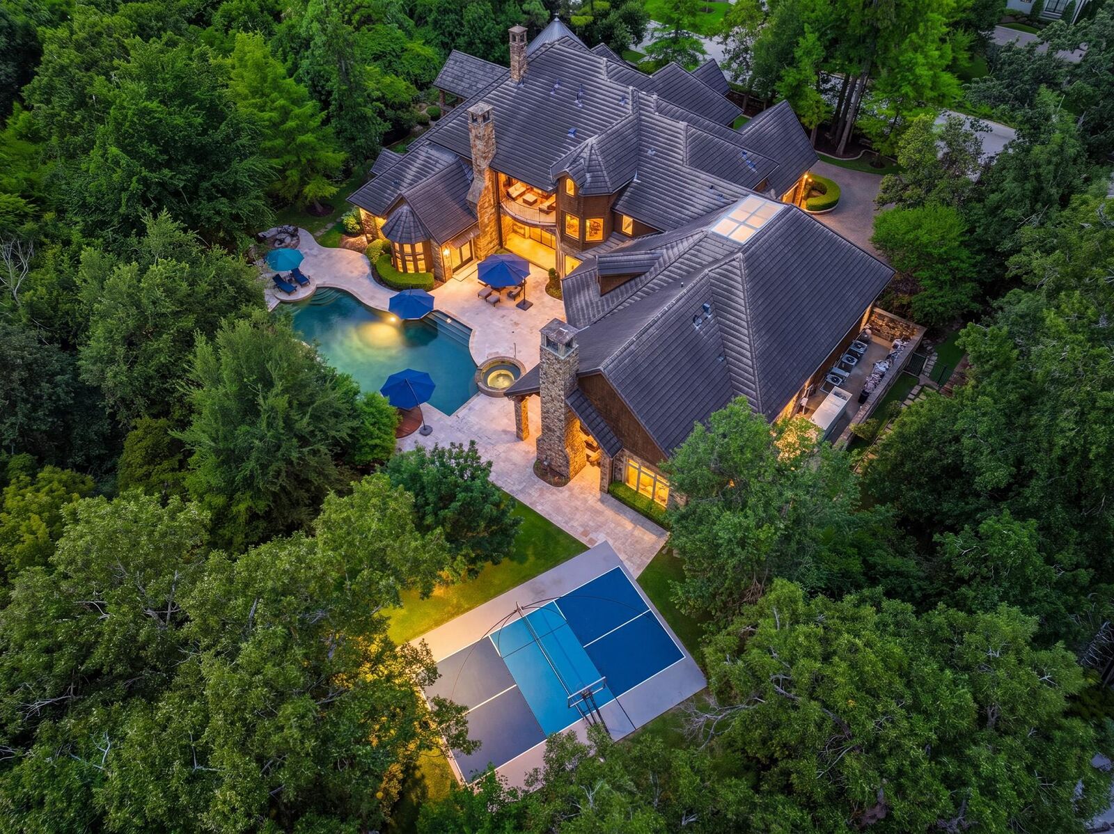 Property Photo: 247 S Fazio Way TX 77389
