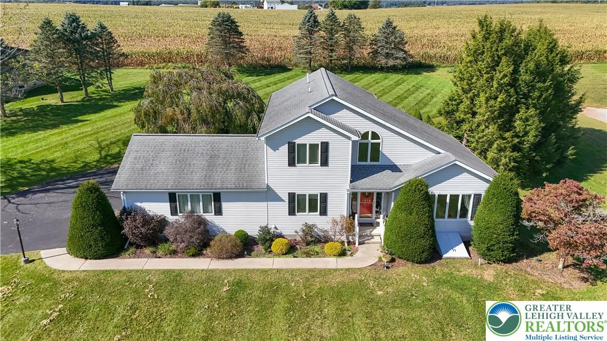Property Photo:  1319 Shady Lane  PA 18252 