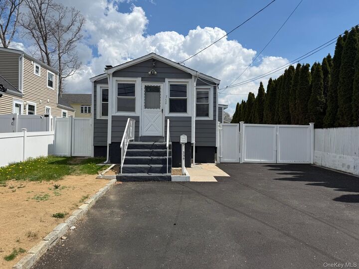 Property Photo: 354 Beachview Street NY 11726