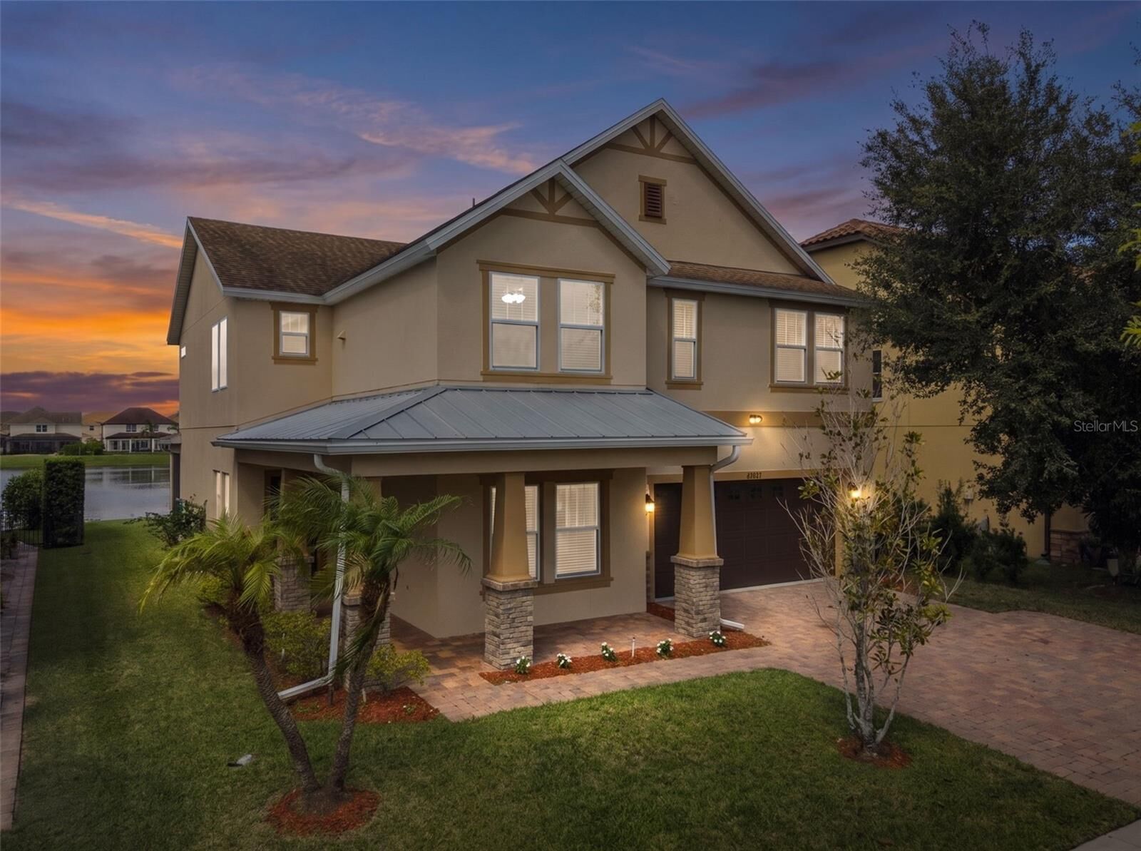 Property Photo:  14852 Golden Sunburst Avenue  FL 32827 