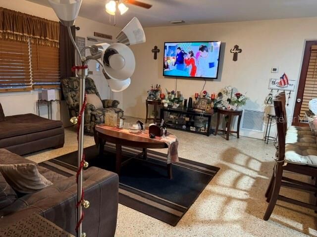 Property Photo:  10357 Kumquat Ln Lane  FL 33772 