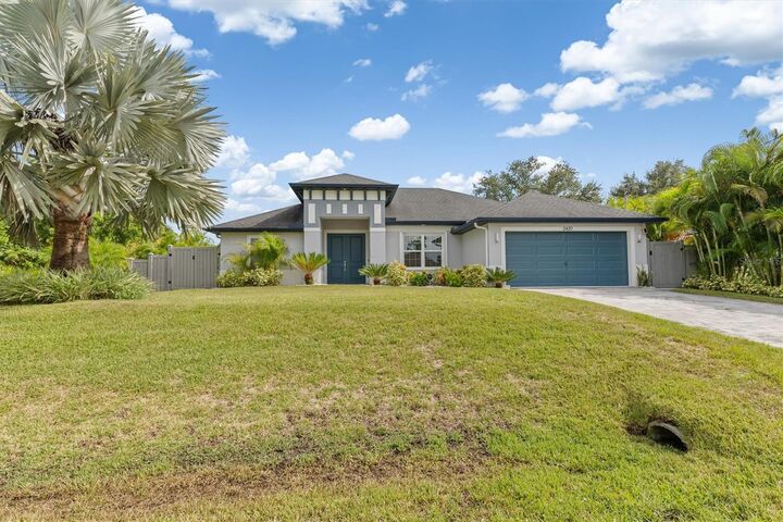 Property Photo: 2420 Sheila Lane FL 34286
