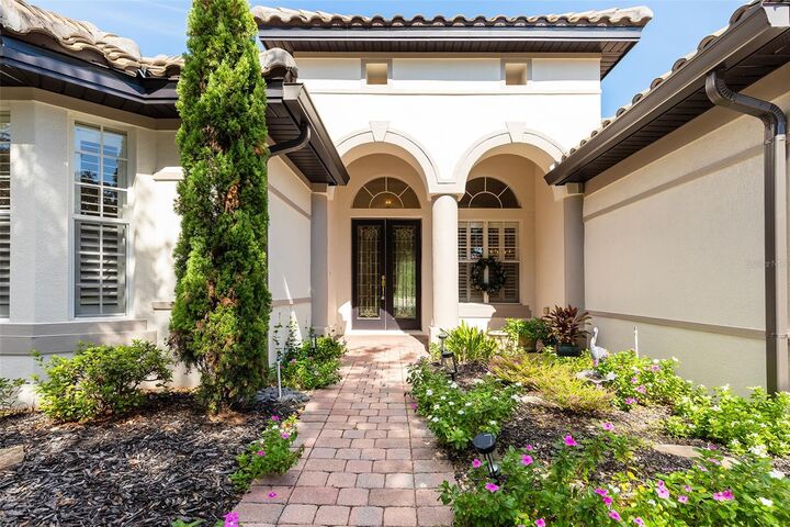 Property Photo:  11727 Delwick Drive  FL 34786 