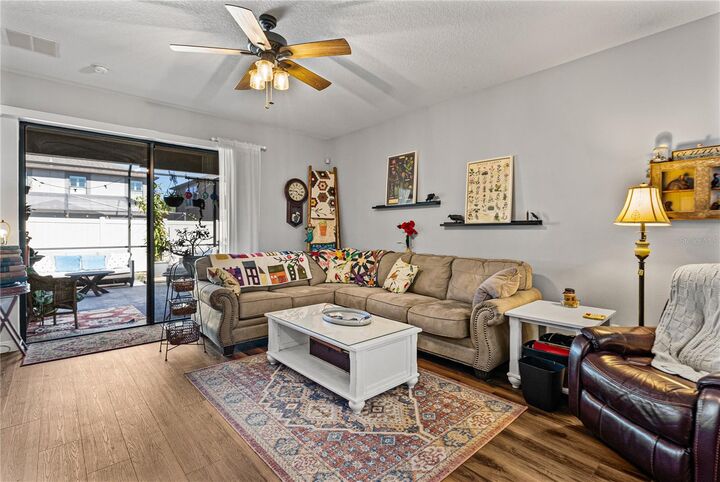 Property Photo:  11510 Sand Stone Rock Drive  FL 33569 