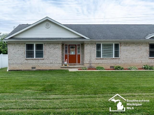 Property Photo:  3472 Lakeshore Drive  MI 48162 