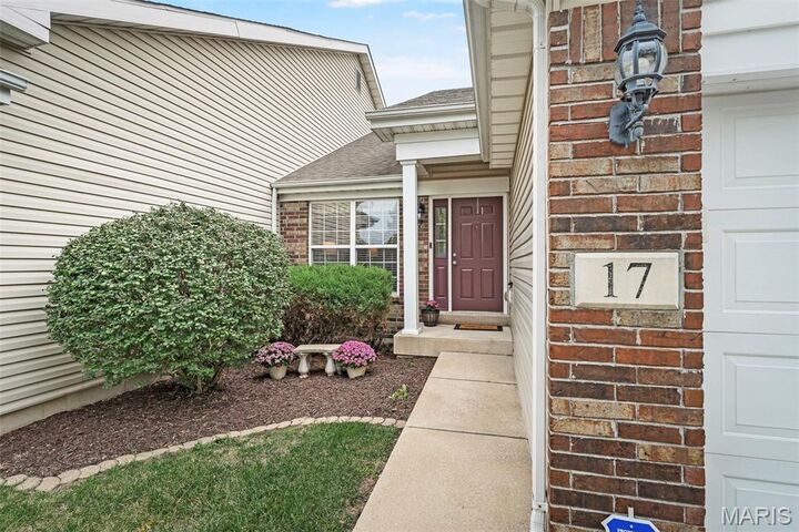 Property Photo: 17 Belmonte Court MO 63368