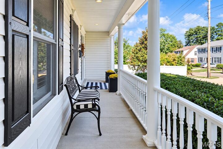 Property Photo:  1007 N Clay Avenue  MO 63122 