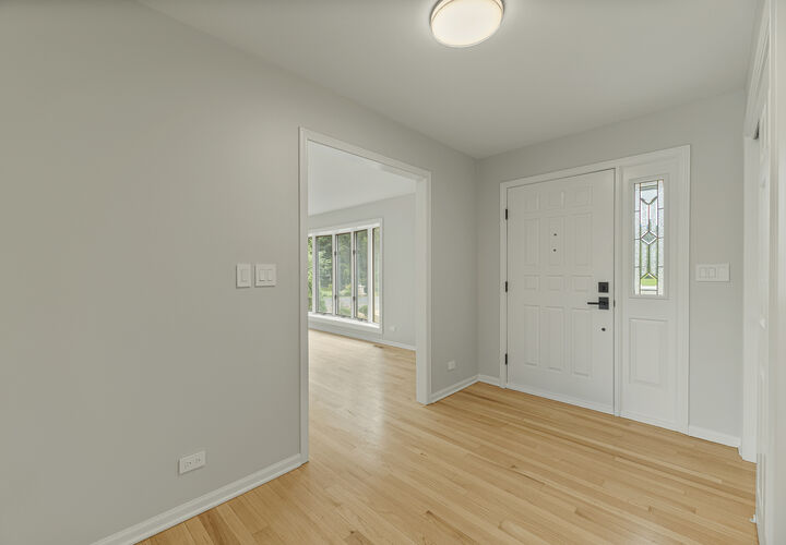 Property Photo: 412 Bramble Lane IL 60010