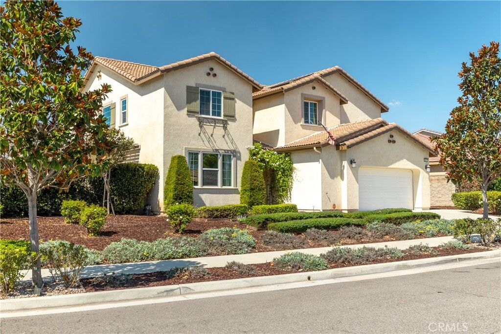 Property Photo:  6877 Meander  CA 91752 