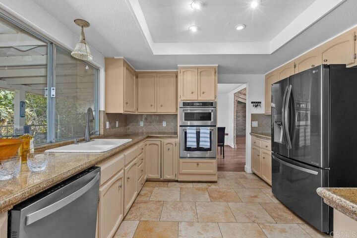 Property Photo:  1154 Via Valle  CA 92029 