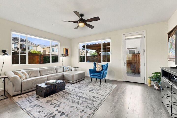 Property Photo: 3231 Correll Way CA 95670