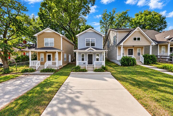 Property Photo:  1061/2 Riverview Dr  TN 37040 
