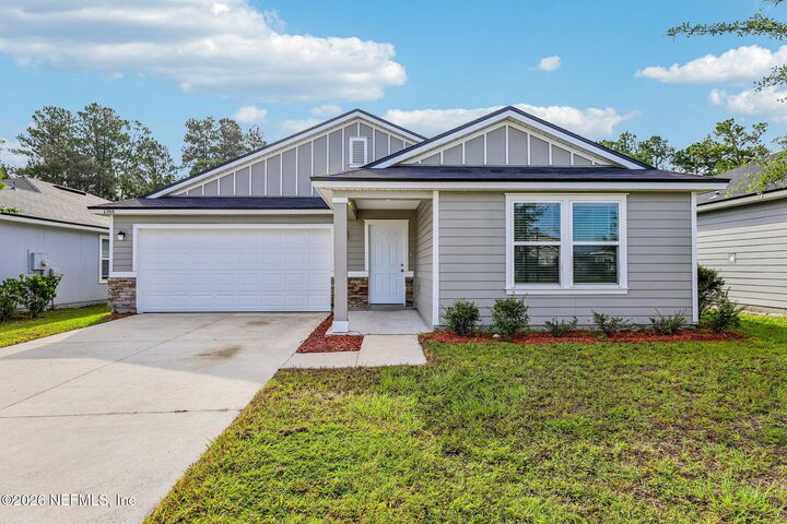 Property Photo: 1366 Tan Tara Trail FL 32221