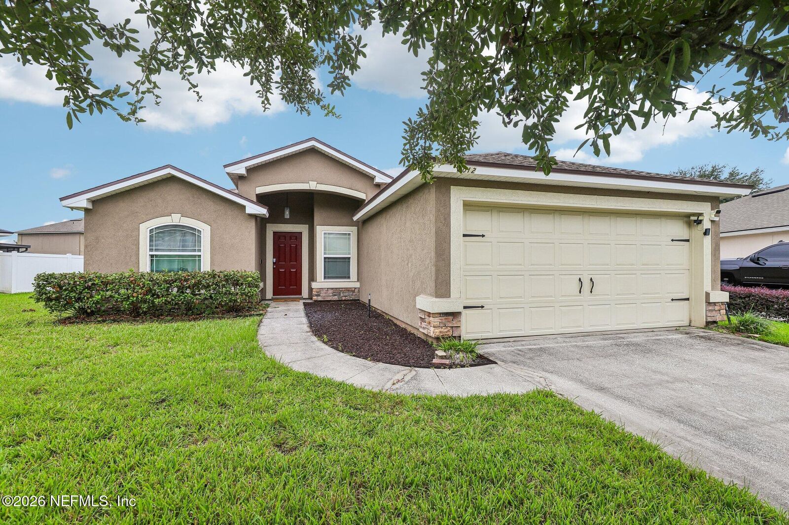 Property Photo:  6012 Chestnut Gelding Lane  FL 32234 
