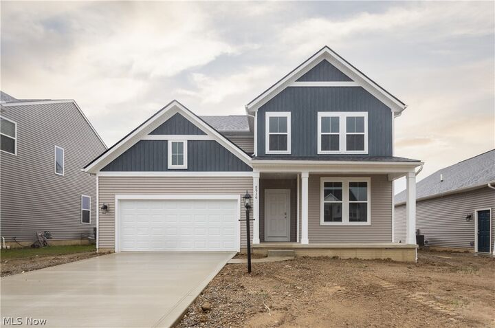 Property Photo:  821 Colesbourne Circle  OH 44685 