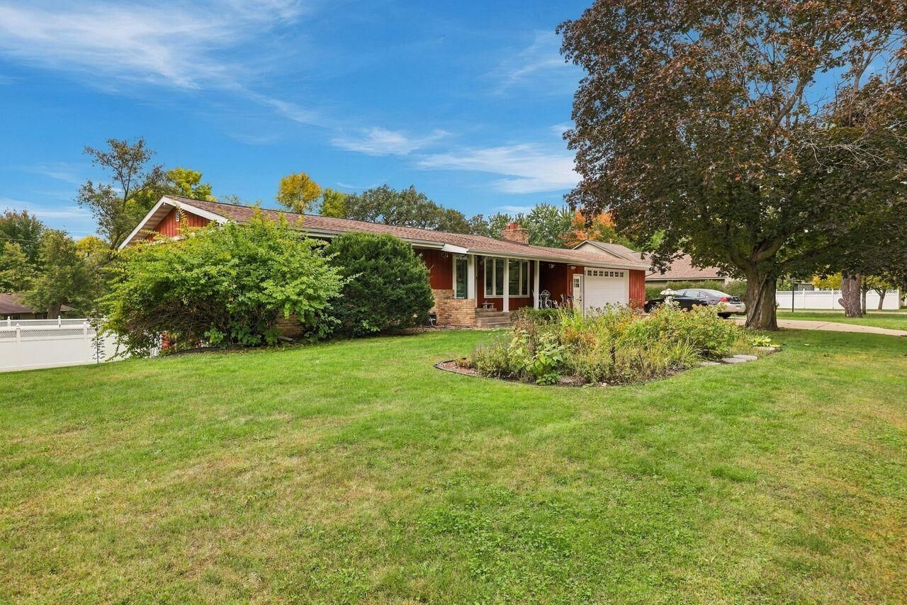 Property Photo:  516 9 1/2 Street N  MN 56379 