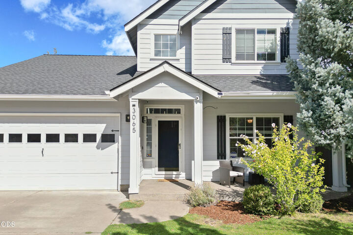 Property Photo: 3062 NE Quiet Canyon Drive OR 97701