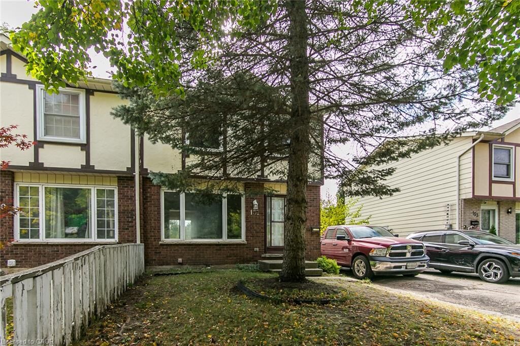 Property Photo:  157 Old Carriage Drive  ON N2P 1H5 