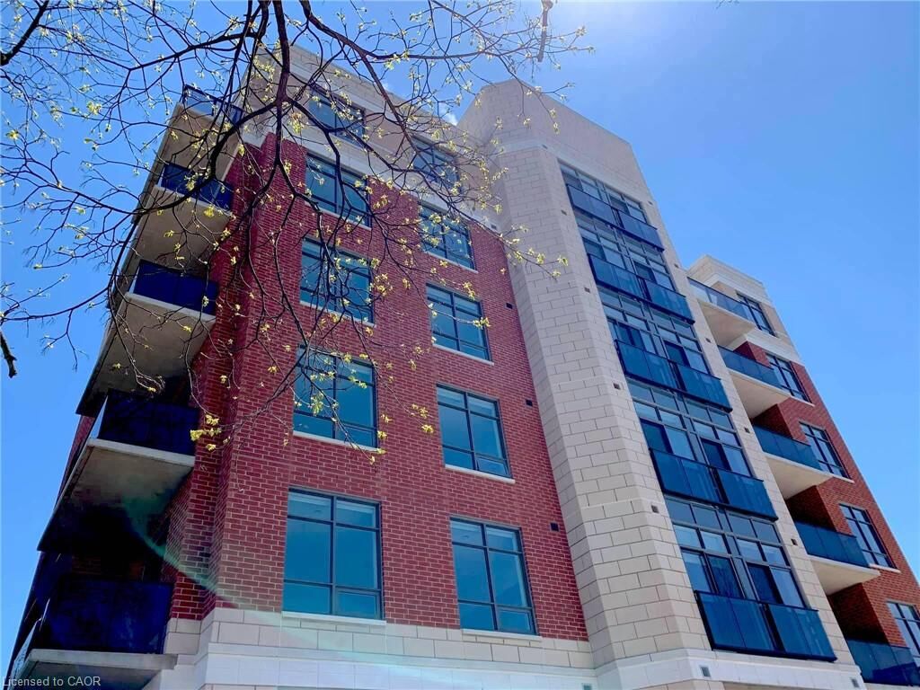 Property Photo:  399 Queen Street S 101  ON N2G 0C4 