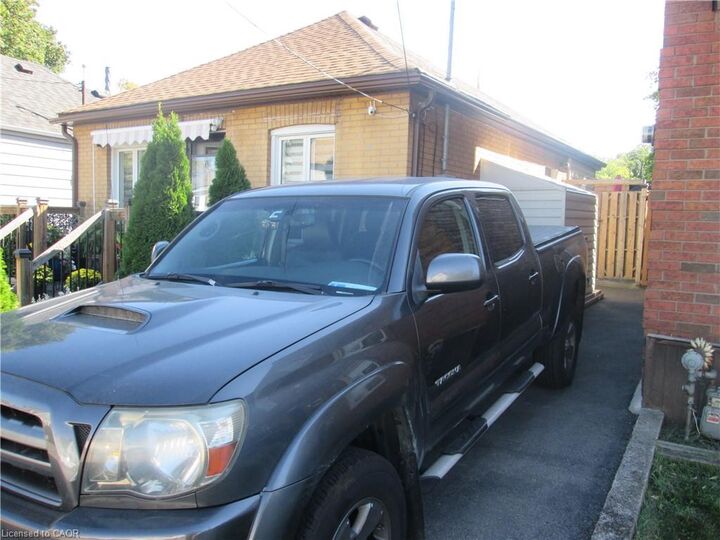 Property Photo:  408 Cope Street  ON L8H 5C3 