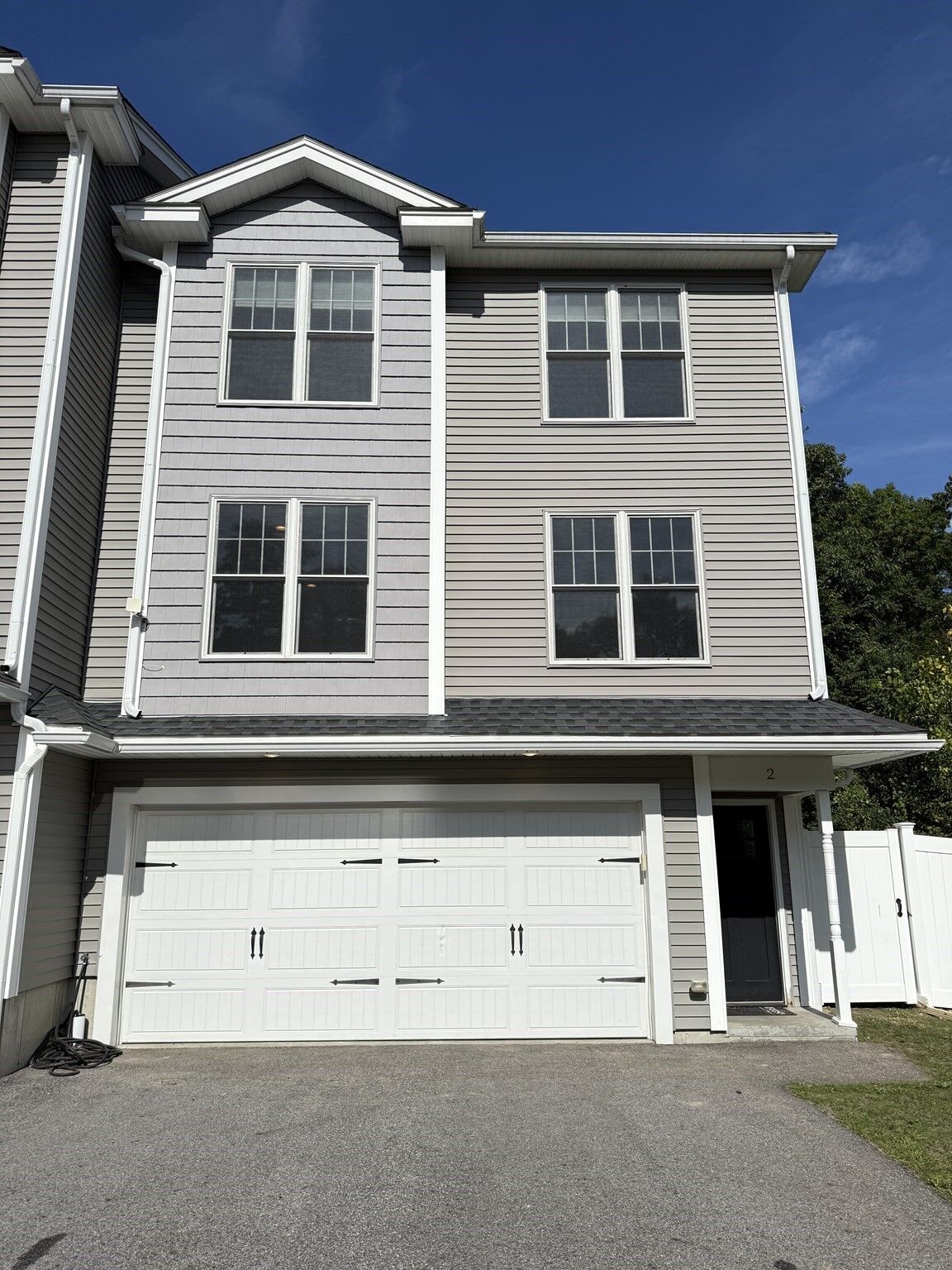 Property Photo:  2 Burncoat Hts #2  MA 01606 
