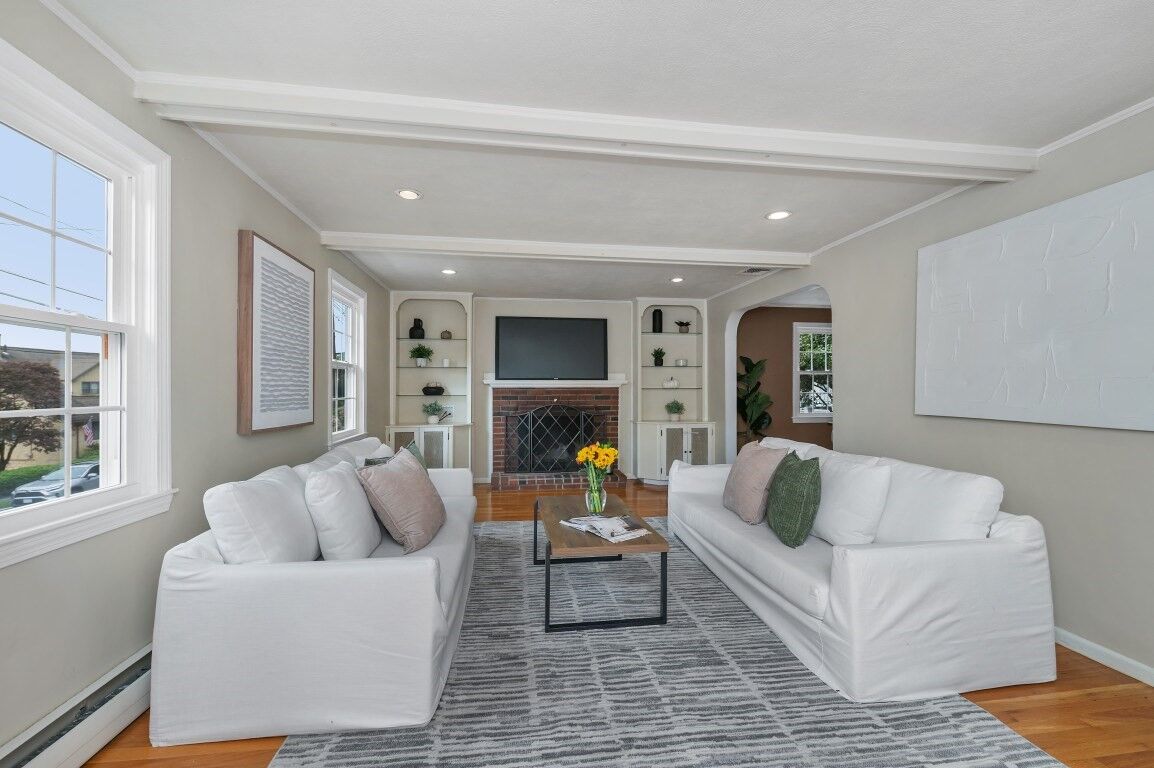 Property Photo:  203 Woburn Street  MA 02155 