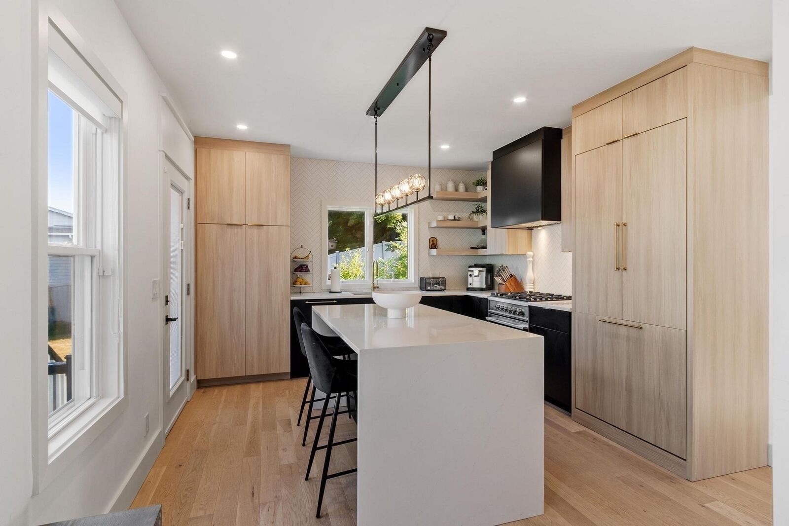 Property Photo: 32 Coolidge Ave MA 01960