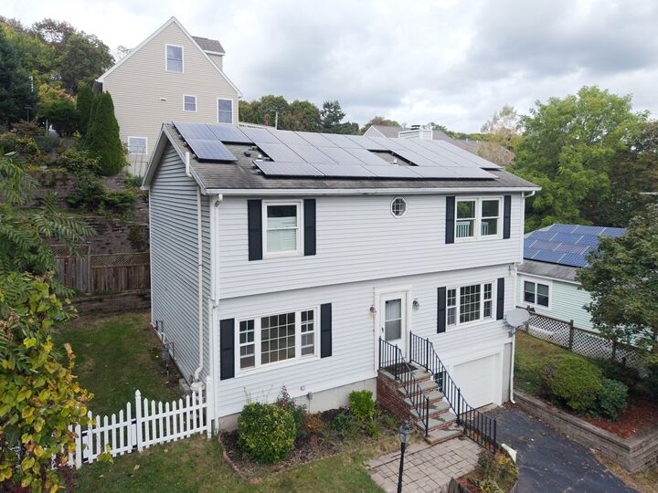 Property Photo:  24 Ellsmere St  MA 01604 