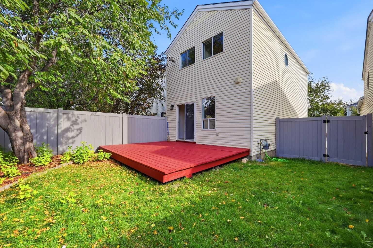 Property Photo:  11 Coventry Lane NE  AB T3K 4G4 