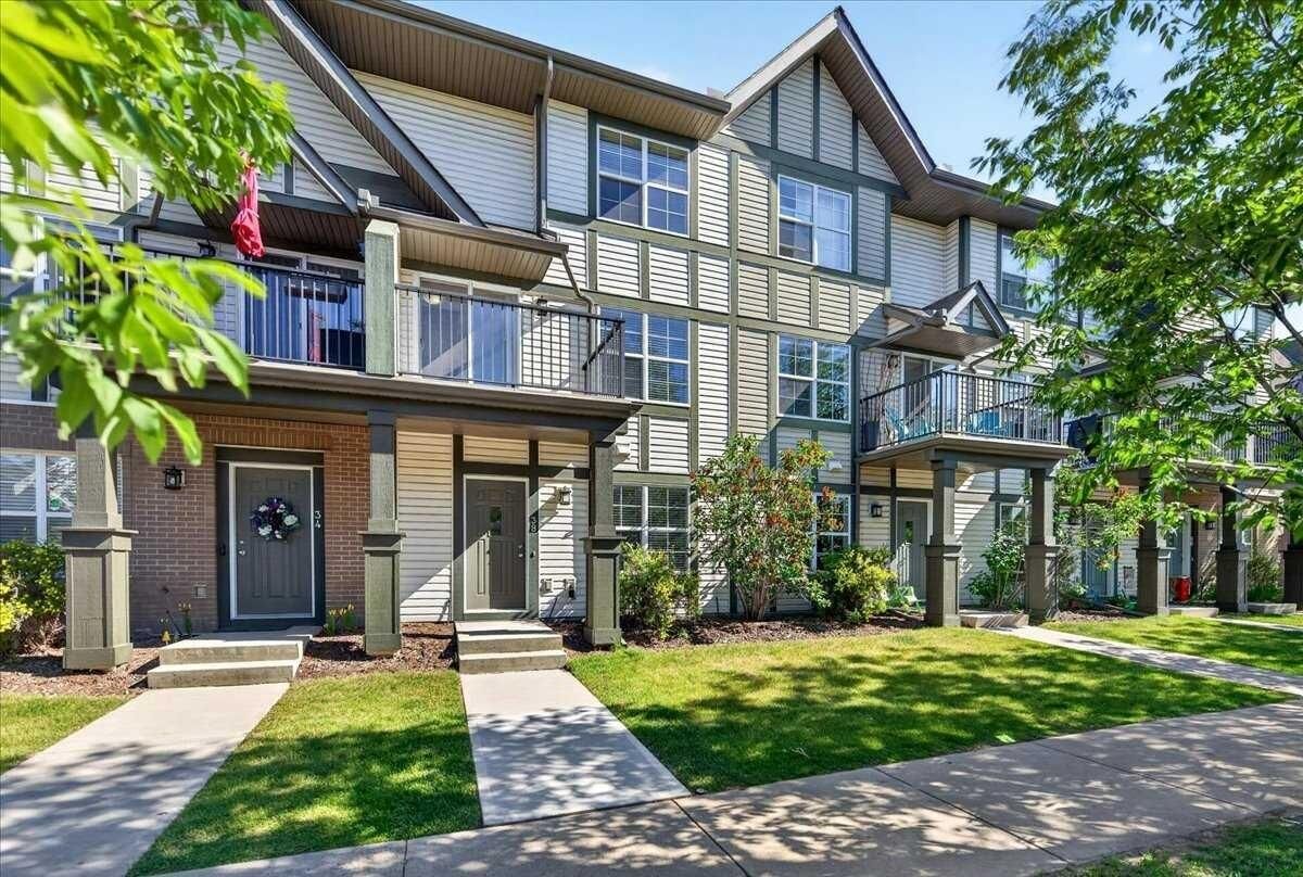 Property Photo:  38 Cranford Drive SE  AB T3M 0V9 