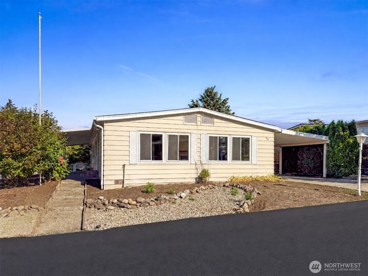 Property Photo: 2500 Alder Street 42 WA 98354