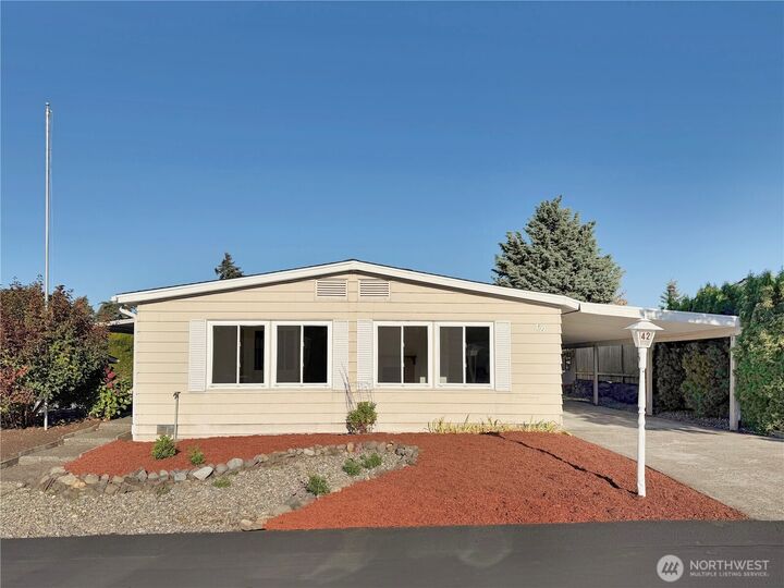 Property Photo:  2500  Alder Street 42  WA 98354 