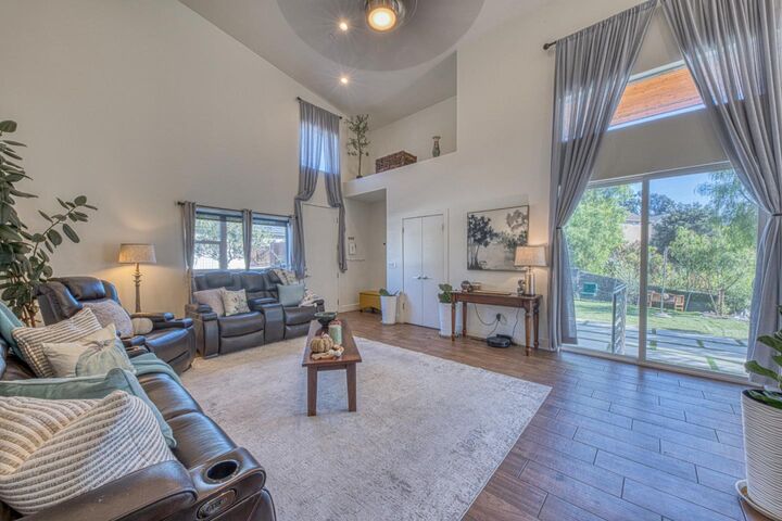 Property Photo: 1220 Mulberry Street CA 95023