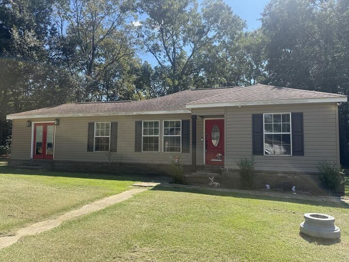 Property Photo:  502 Vassar  AL 36301 