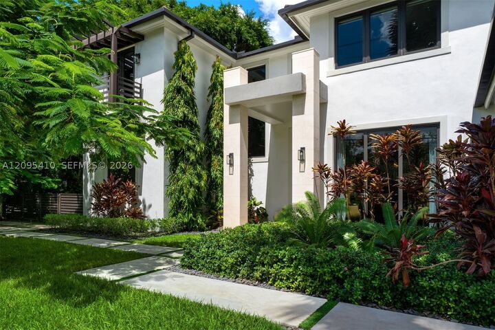 Property Photo: 5991 SW 80th St FL 33143