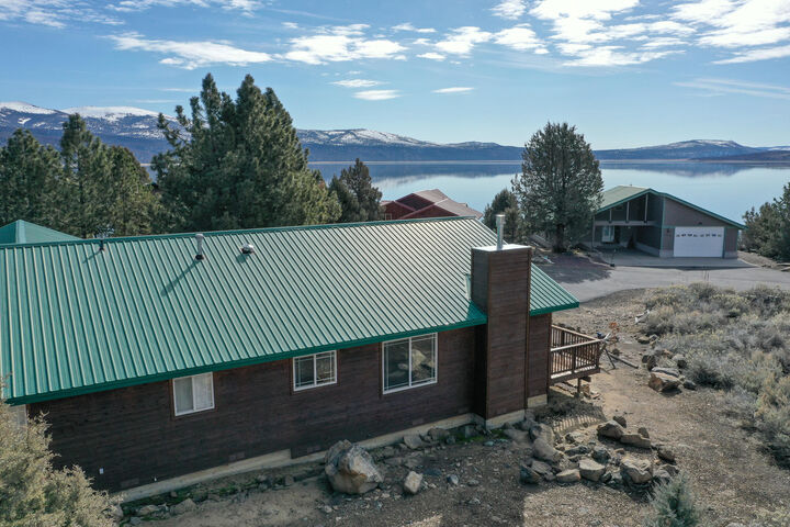 Property Photo:  692-415 Bengard Way  CA 96130 