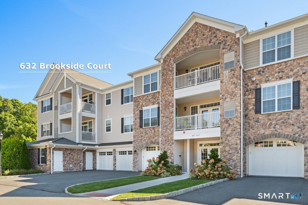 Property Photo:  632 Brookside Court 632  CT 06470 