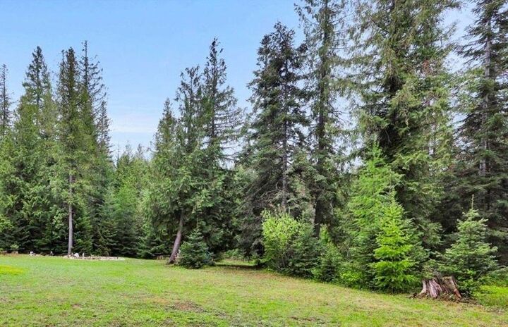 Property Photo: 221 Harworth Rd WA 99156