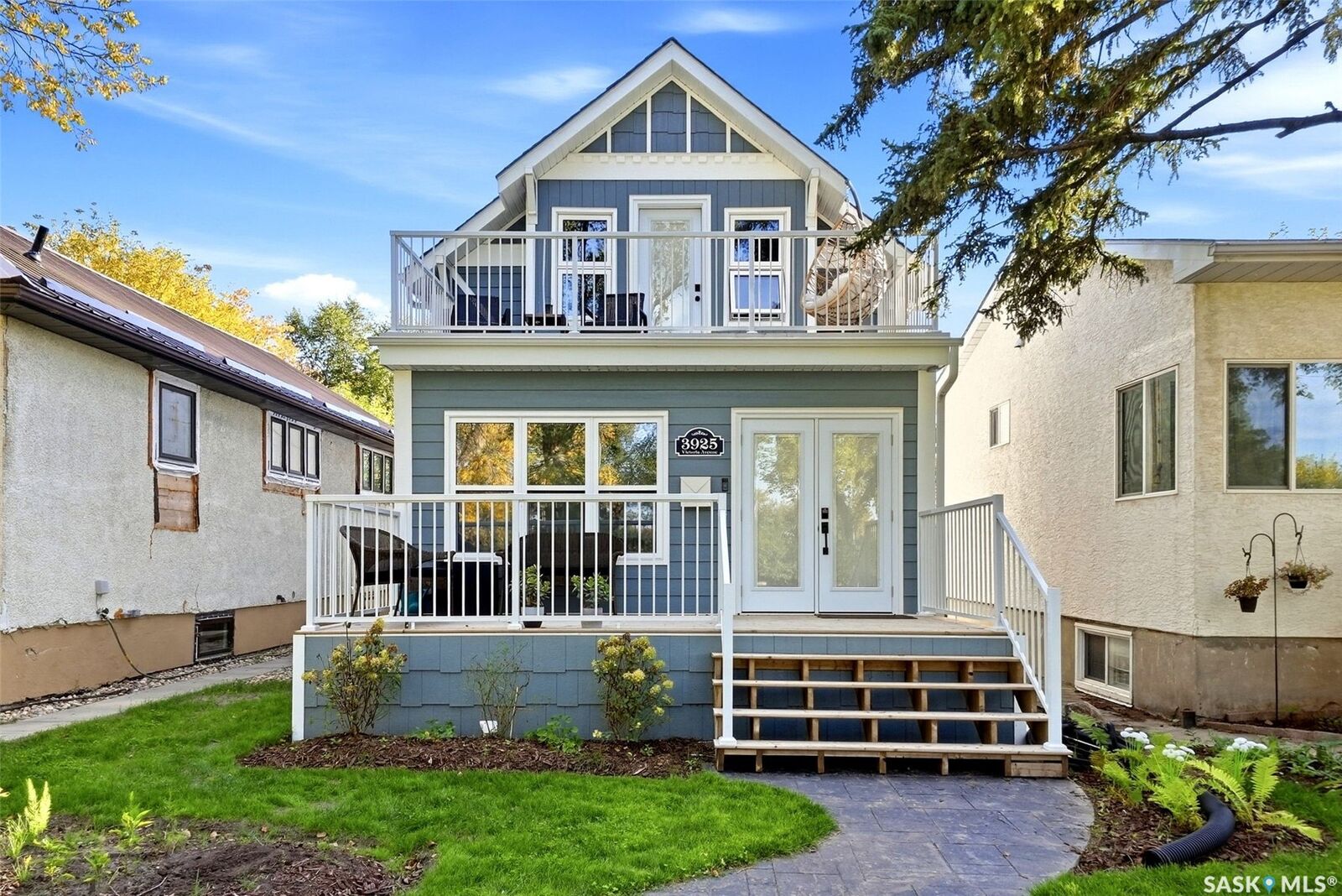 Property Photo:  3925 Victoria Avenue  SK S4T 1M7 