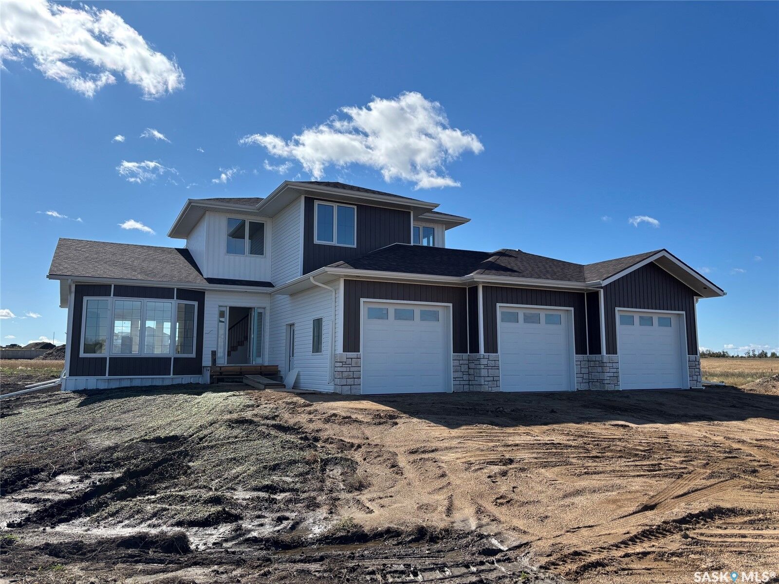 Property Photo: 49 Meadowlark Trail SK S7K 3P3