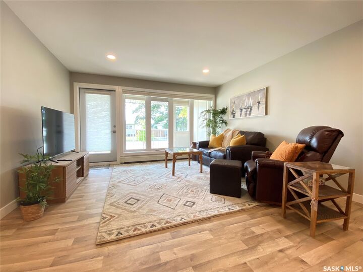 Property Photo:  318 108th Street W 105  SK S7N 1P8 