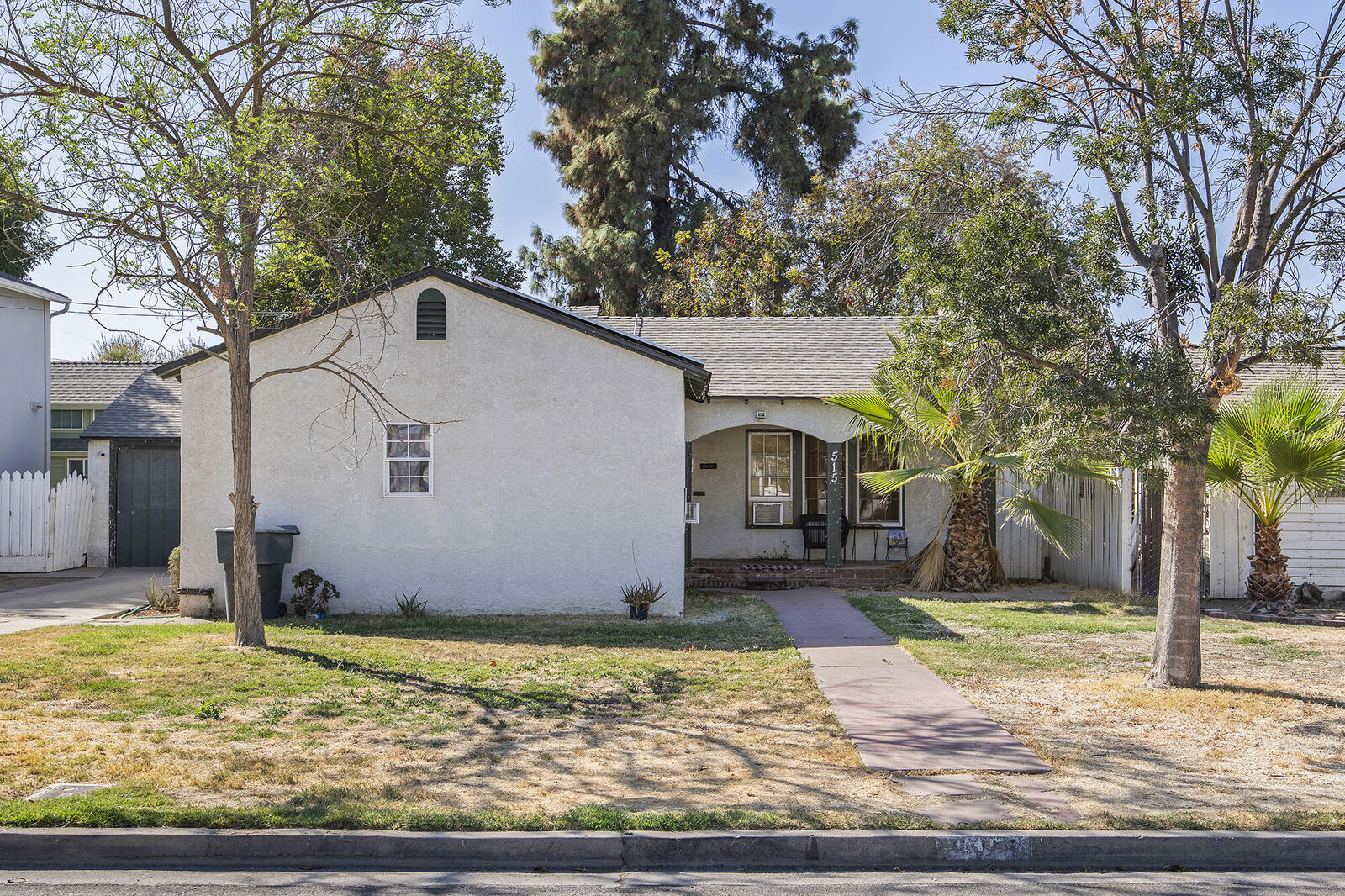 Property Photo: 515 Neville Street CA 93230
