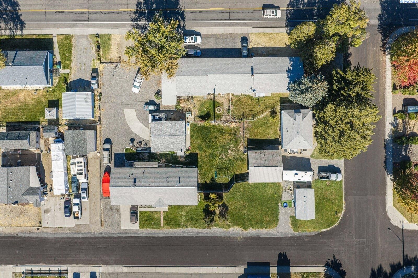 Property Photo:  1616 W 4th Place  WA 99336 